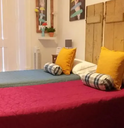 The Lisbon'S Light - Bed And Breakfast - Apartment Shared With The Hosts Alloggio in famiglia
